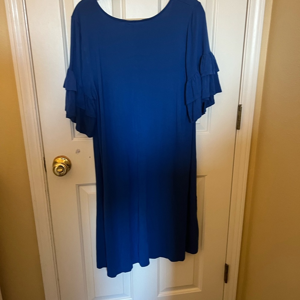 MidiDress from Lane Bryant in color Blue, size 14/16. excellent conditions.